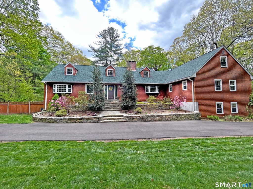 Photo of 46 Henderson Drive, Avon, CT 06001 (MLS # 24174152)