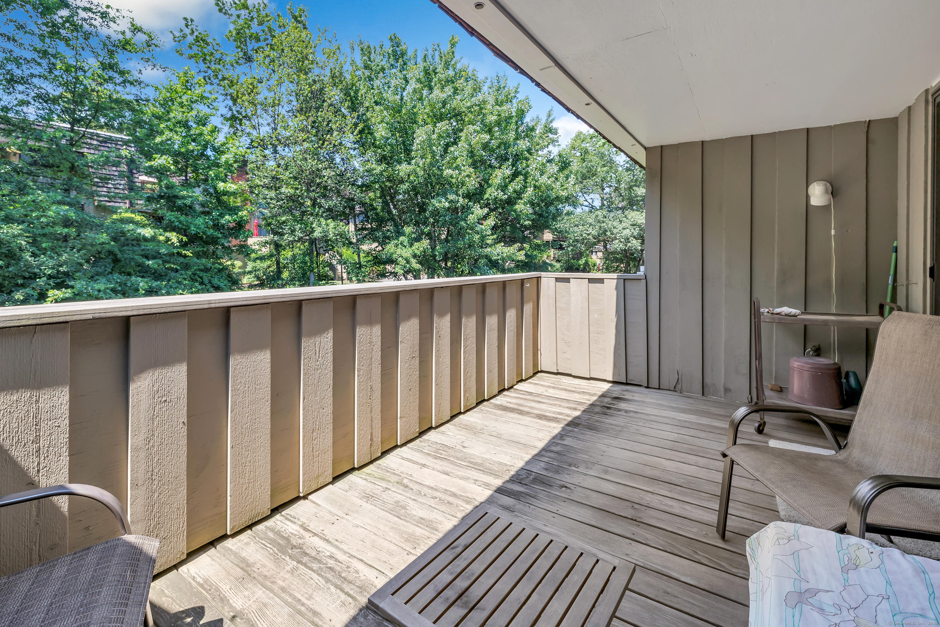 44 Ledgebrook Drive
