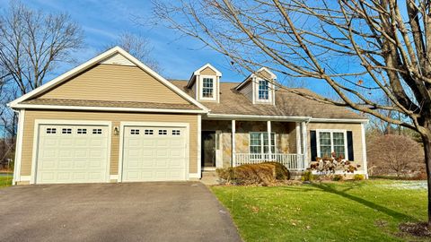 Photo of 66 Bailey Circle #66, South Windsor, CT 06074 (MLS # 24063354)