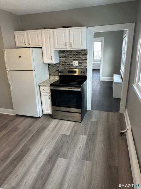 Tiny photo for 59 Sherbrooke Avenue, Hartford, CT 06106 (MLS # 24146891)