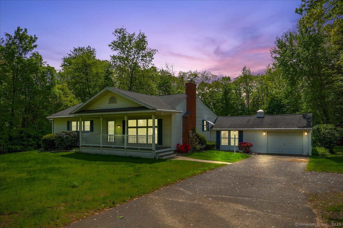 Mine Road, Bristol, Connecticut - 3 Bedrooms  
2 Bathrooms  
9 Rooms - 