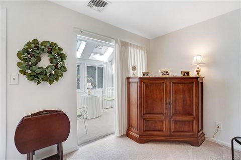 Tiny photo for 1400 Hartford Turnpike #APT 25, North Haven, CT 06473 (MLS # 24144028)