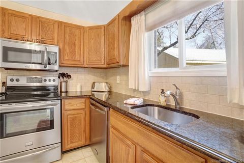Tiny photo for 1400 Hartford Turnpike #APT 25, North Haven, CT 06473 (MLS # 24144028)