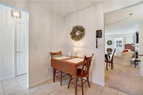 Tiny photo for 1400 Hartford Turnpike #APT 25, North Haven, CT 06473 (MLS # 24144028)