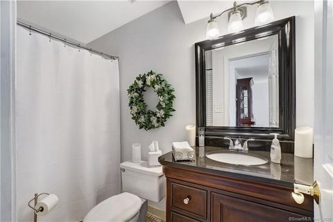 Tiny photo for 1400 Hartford Turnpike #APT 25, North Haven, CT 06473 (MLS # 24144028)