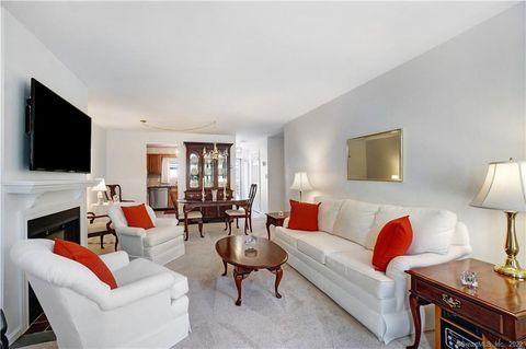 Tiny photo for 1400 Hartford Turnpike #APT 25, North Haven, CT 06473 (MLS # 24144028)