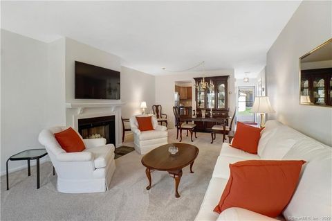 Tiny photo for 1400 Hartford Turnpike #APT 25, North Haven, CT 06473 (MLS # 24144028)