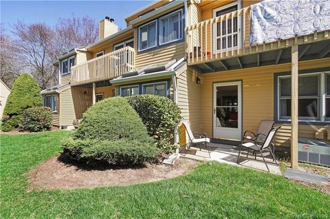 Tiny photo for 1400 Hartford Turnpike #APT 25, North Haven, CT 06473 (MLS # 24144028)