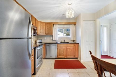 Tiny photo for 1400 Hartford Turnpike #APT 25, North Haven, CT 06473 (MLS # 24144028)