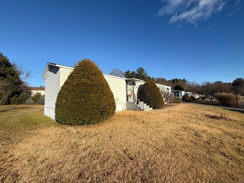 Tiny photo for 10 Highland Drive, Thompson, CT 06262 (MLS # 24142049)