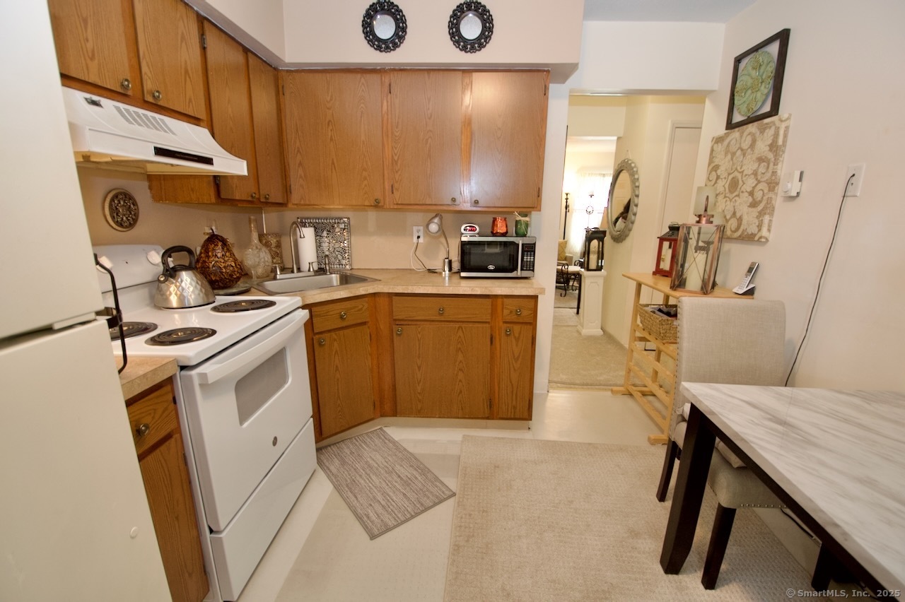 35 Mountain Village Road #15, Waterbury, Connecticut image 7