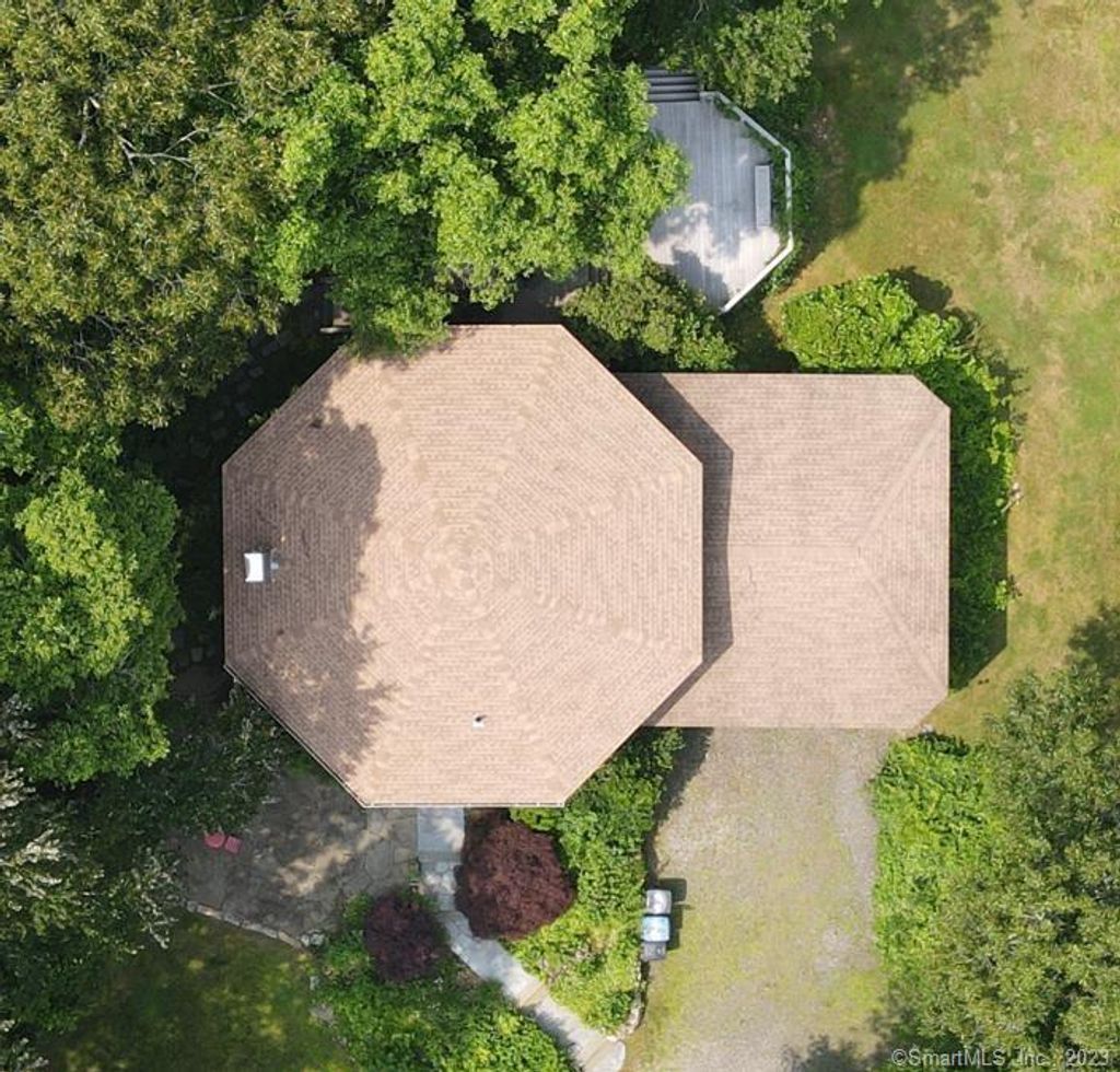 Photo of 25 Coachman Pike, Ledyard, CT 06339 (MLS # 24154636)