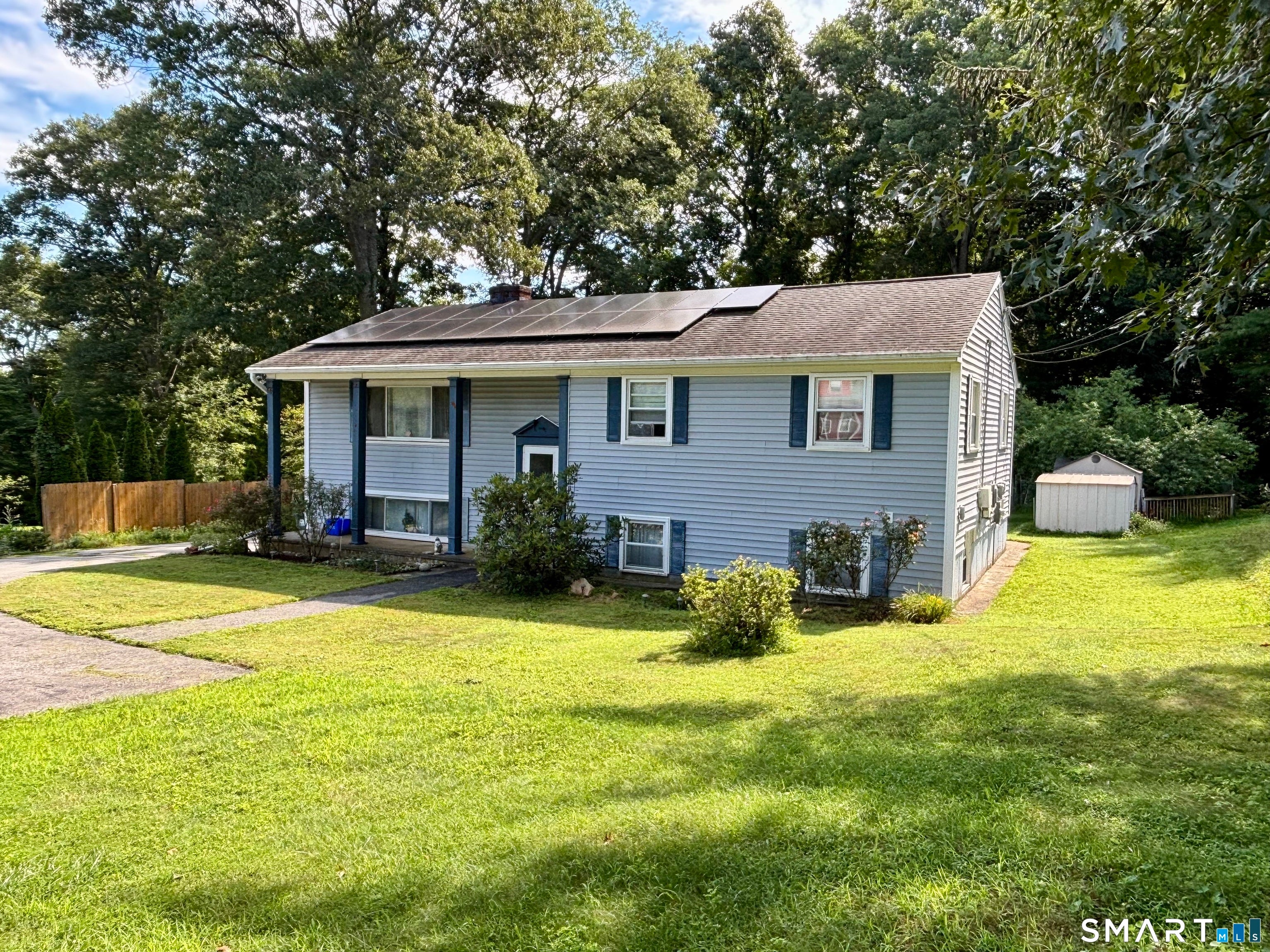 32 Pollys Lane