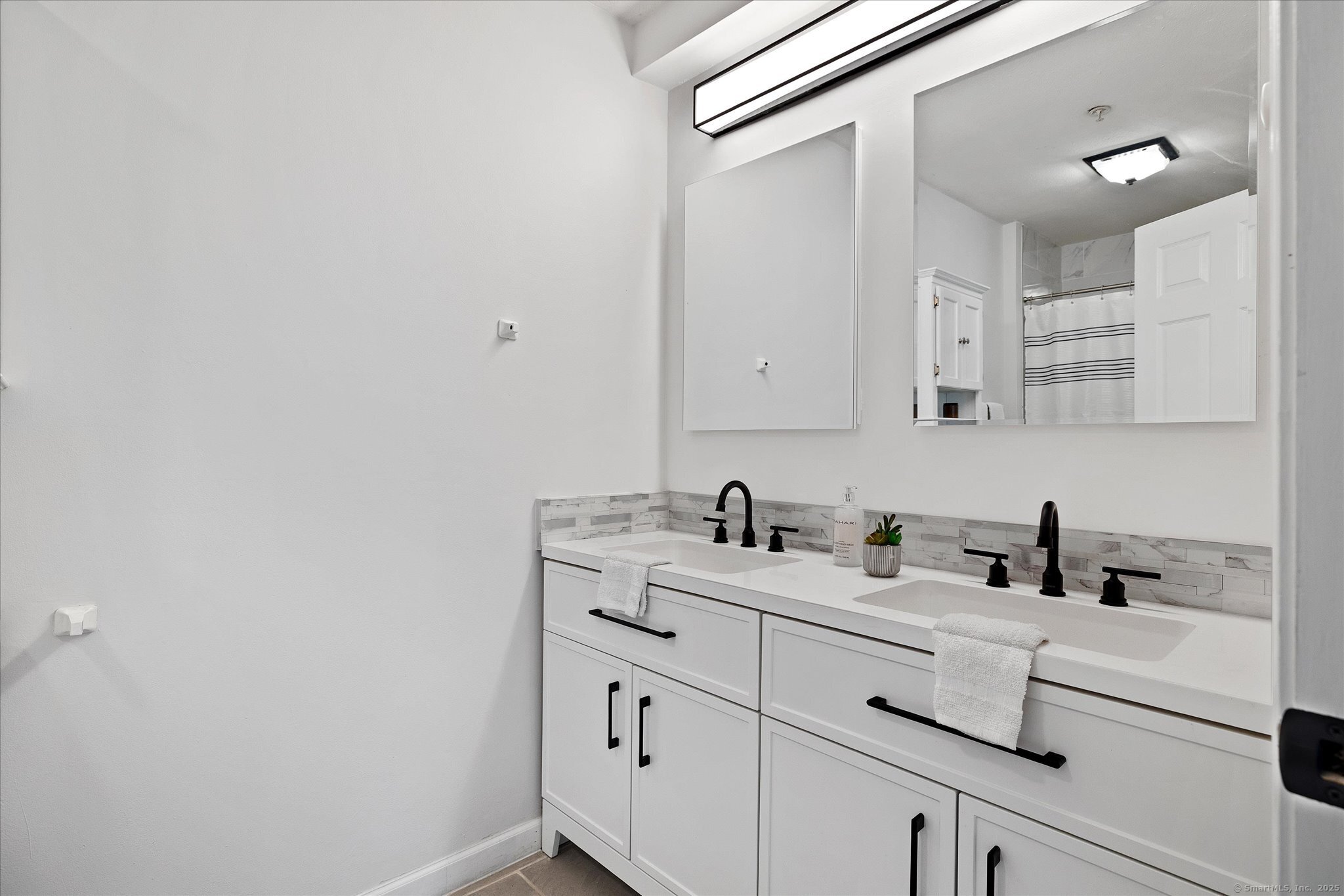 34 Pleasant Street 8