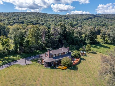 14 Straight Road Kent CT 06757