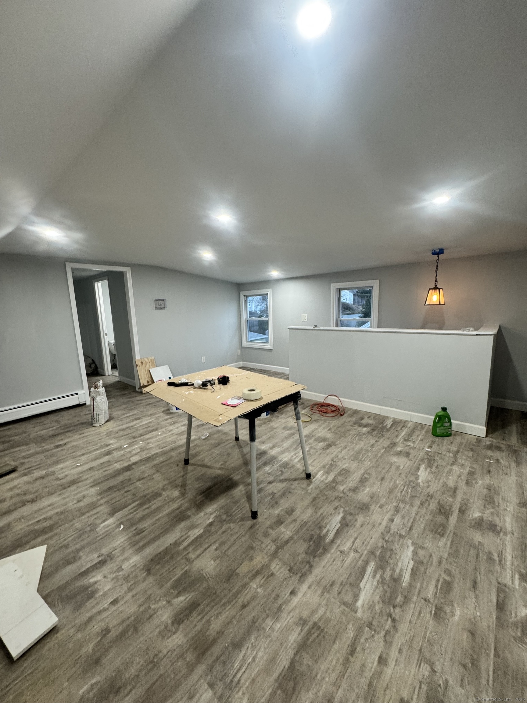 Rental Property at Lindley Street 3, Bridgeport, Connecticut - Bedrooms: 2 
Bathrooms: 1 
Rooms: 3  - $2,000 MO.