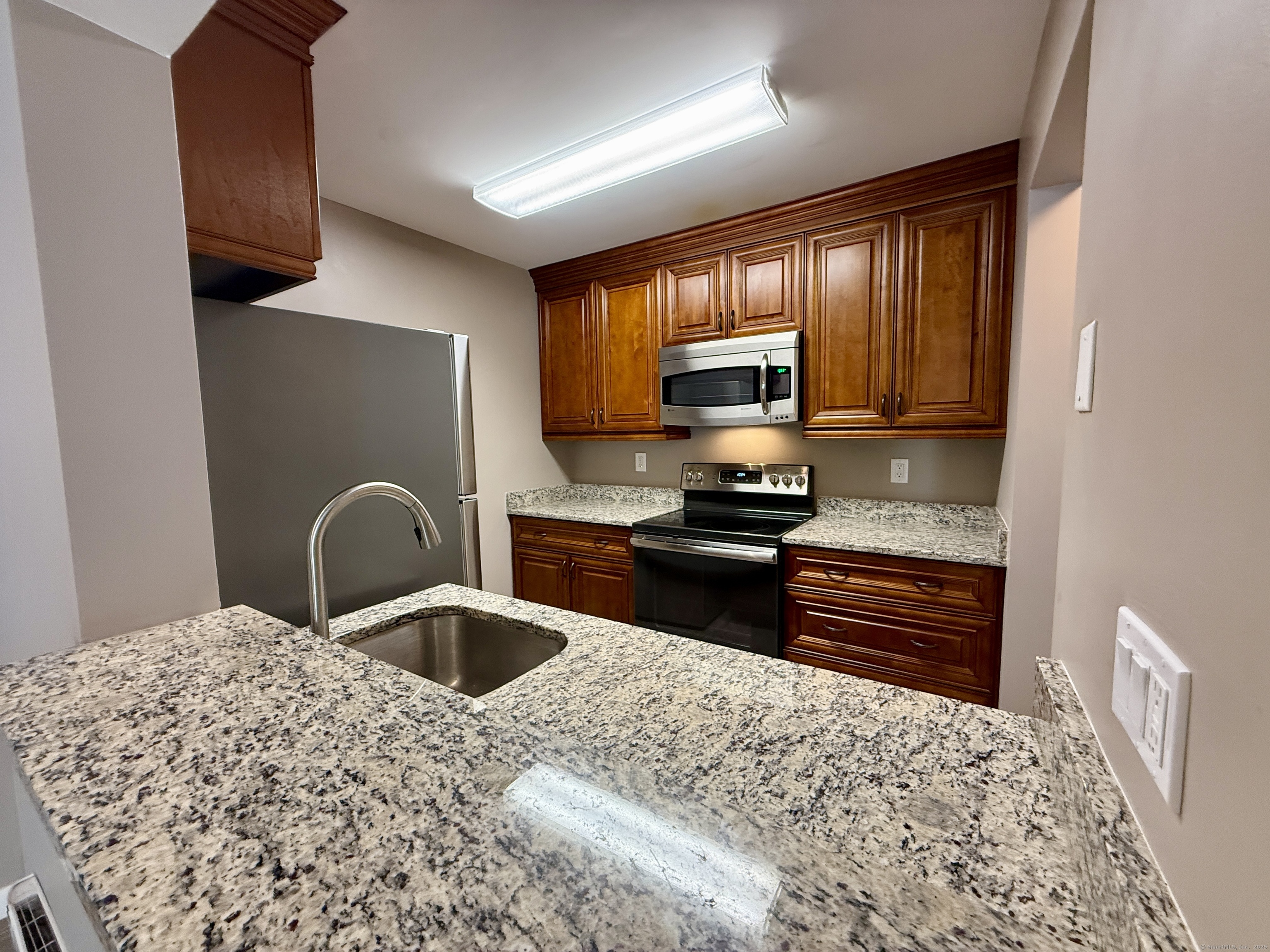2A Jeanette Street #7, Danbury, Connecticut image 7
