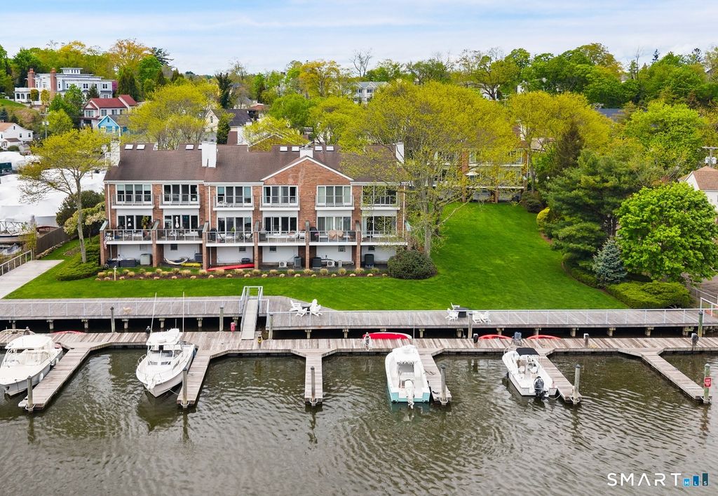 Photo of 115 River Road #APT 3, Greenwich, CT 06807 (MLS # 24152184)