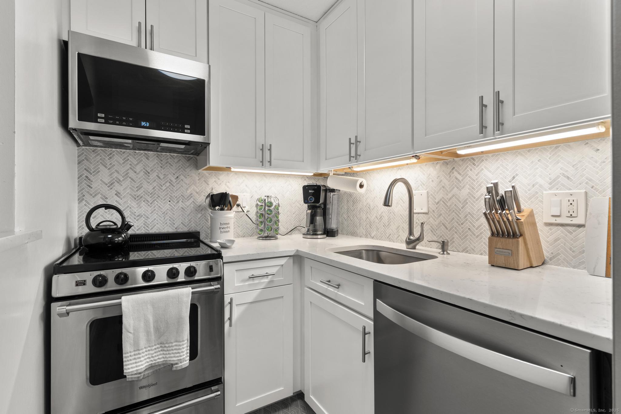 197 Bridge Street #APT 2, Stamford, Connecticut image 8
