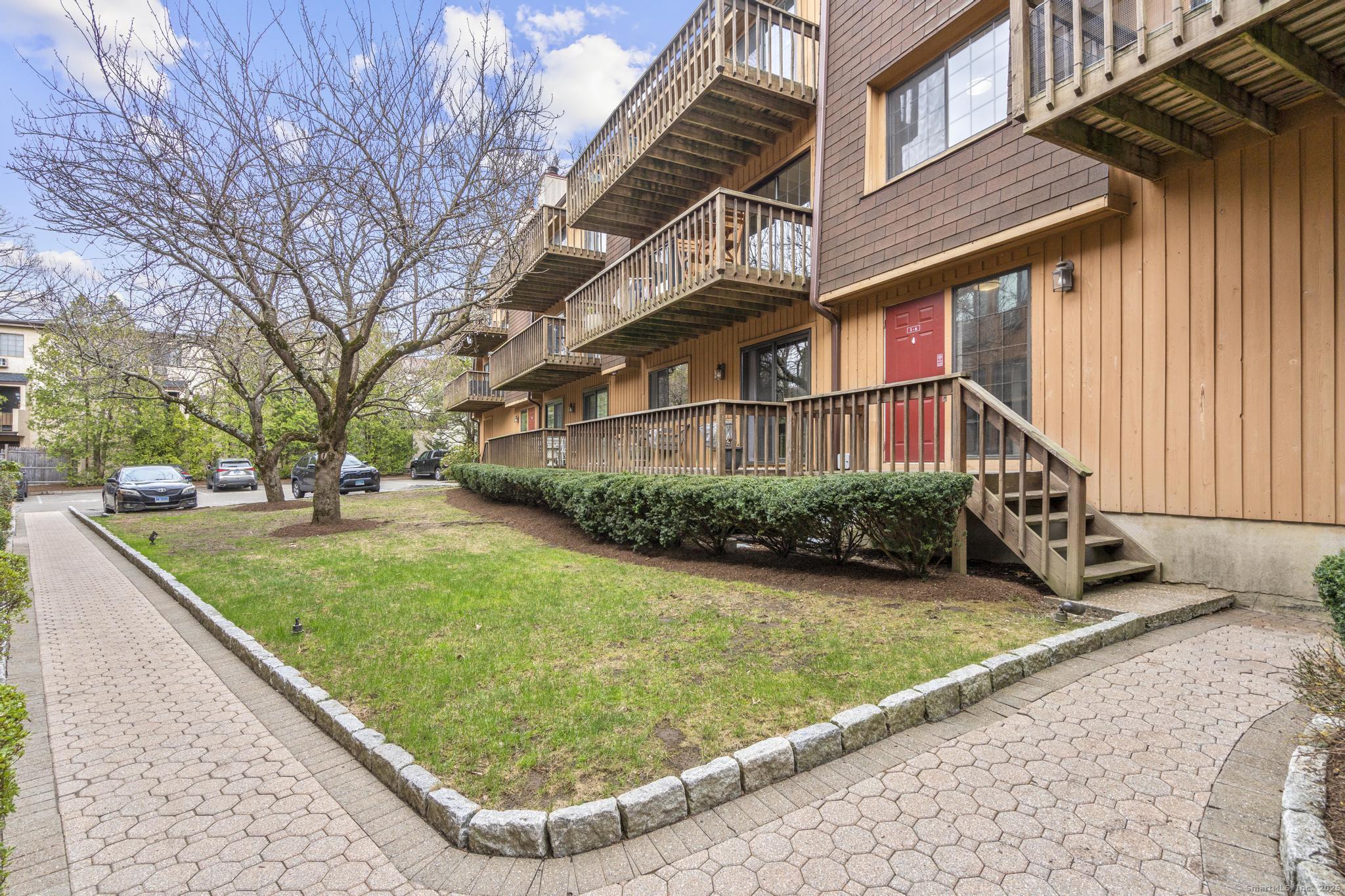 Property for Sale at Bridge Street Apt 2, Stamford, Connecticut - Bedrooms: 1 
Bathrooms: 1 
Rooms: 3  - $275,000