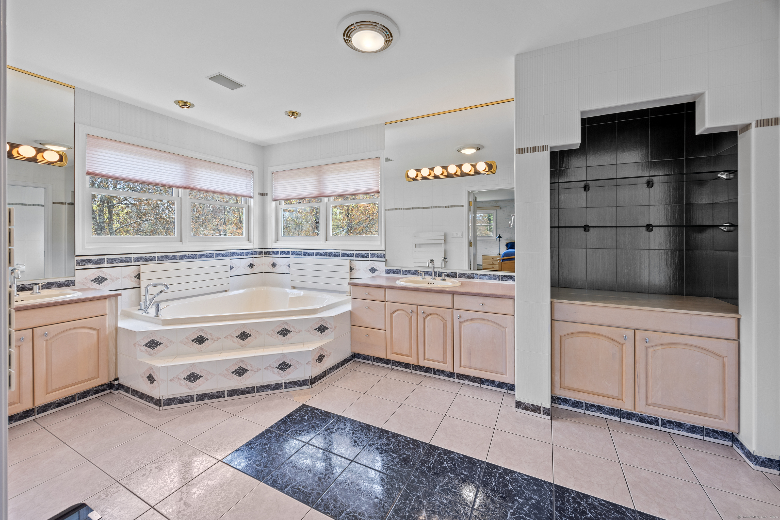 319 Redstone Drive, Cheshire, Connecticut image 24