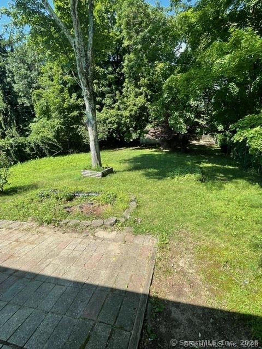 Photo of 555 Frost Road, Waterbury, CT 06705 (MLS # 24144319)