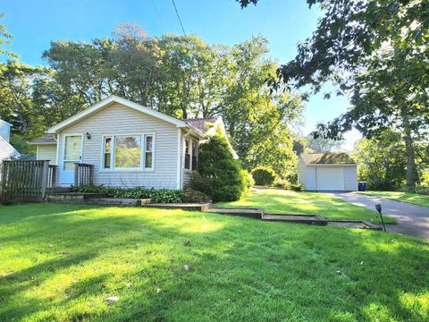 Photo of 82 Lynwood Drive, Vernon, CT 06066 (MLS # 24110404)