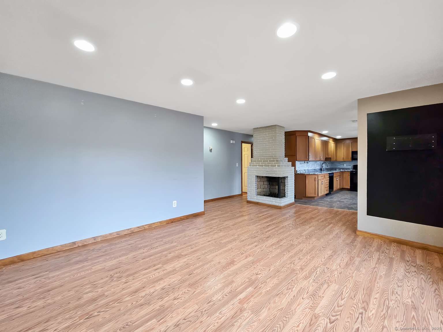 39 Stevens Street, East Hartford, Connecticut image 8