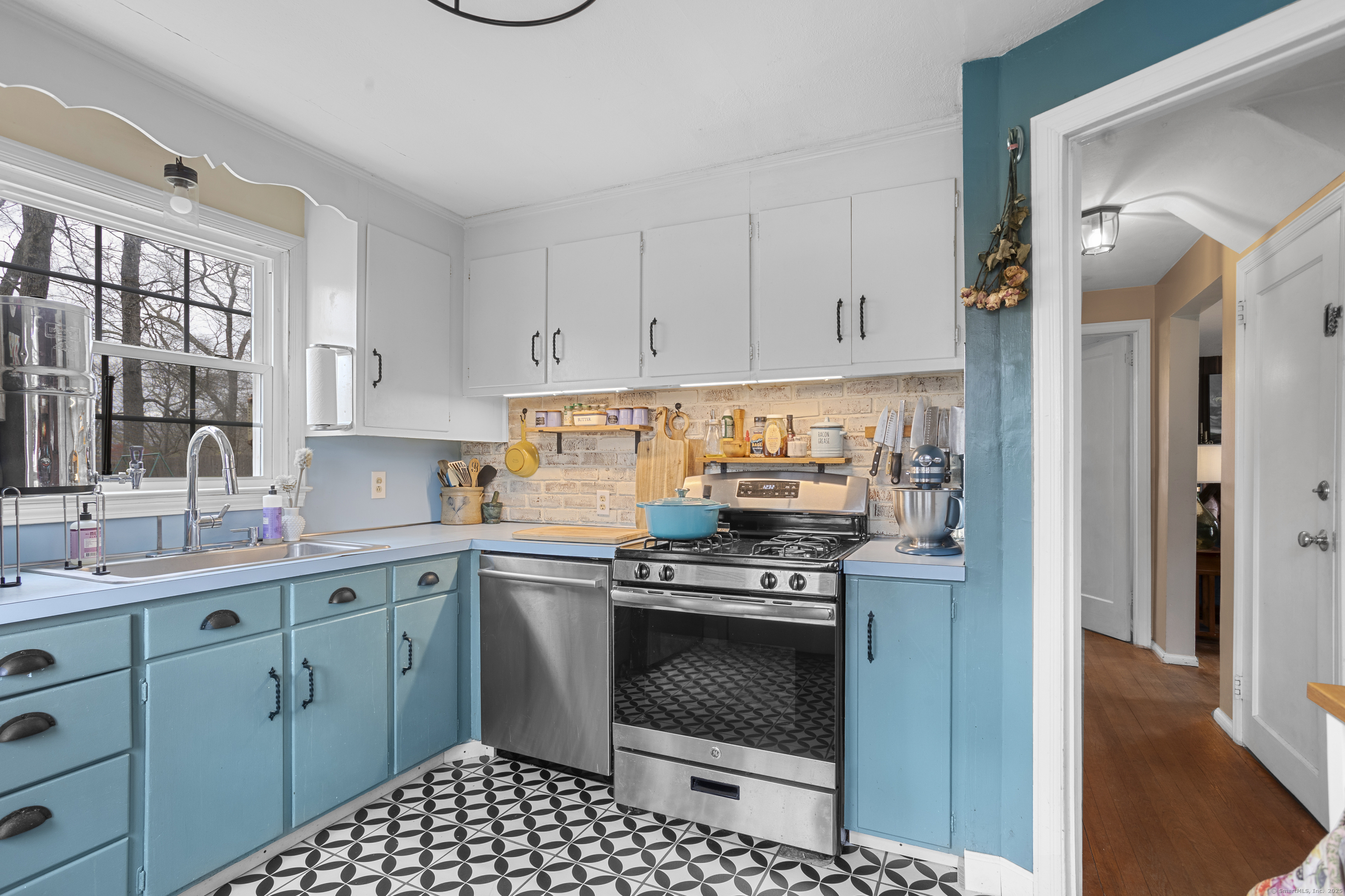 72 White Street, Manchester, Connecticut image 5