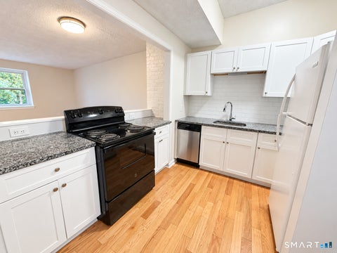 Condo For Rent - 267 Litchfield Street #10<br/> Litchfield County, Torrington, CT 06790