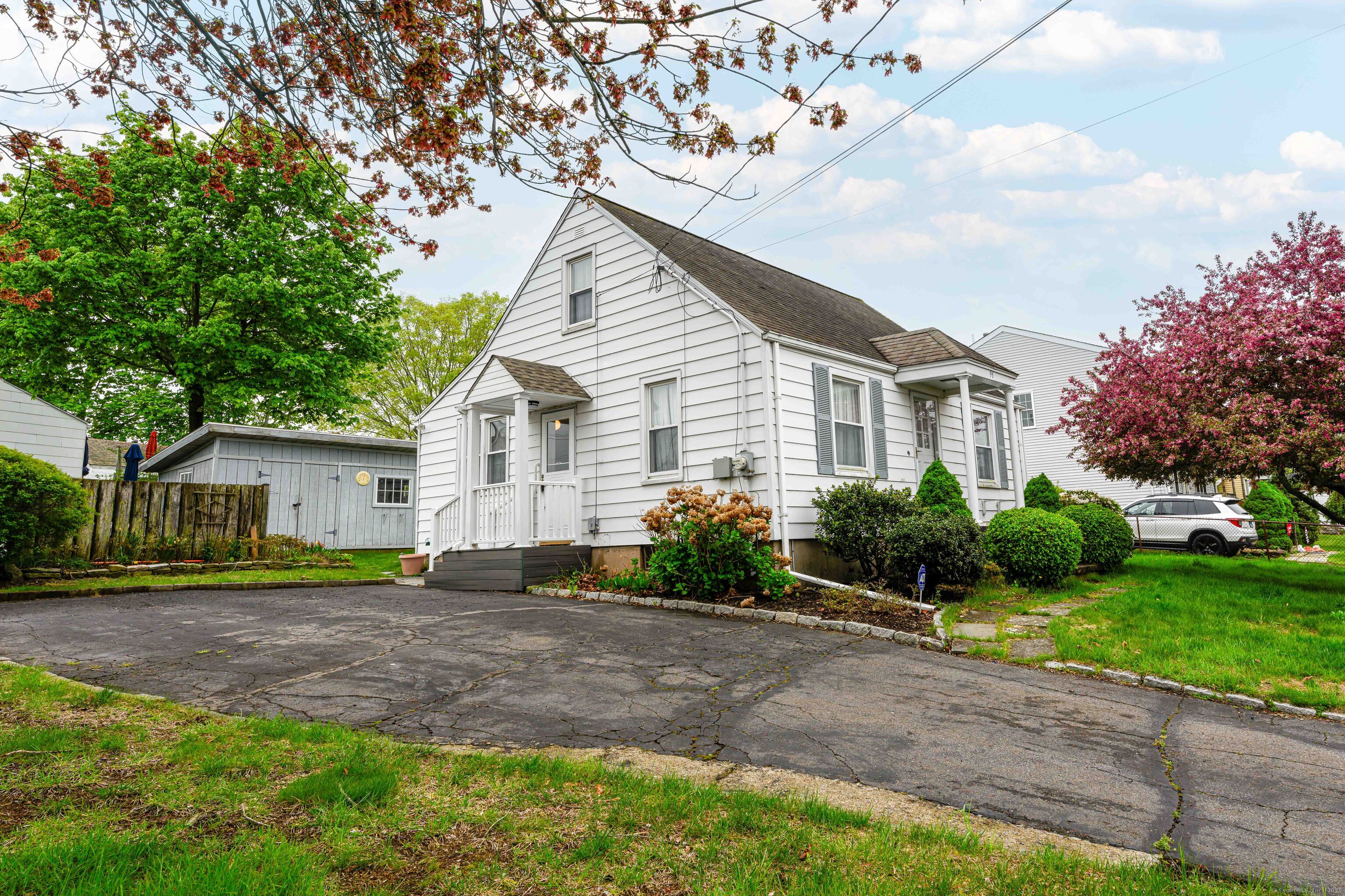 95 Vista Drive, East Haven, Connecticut image 2