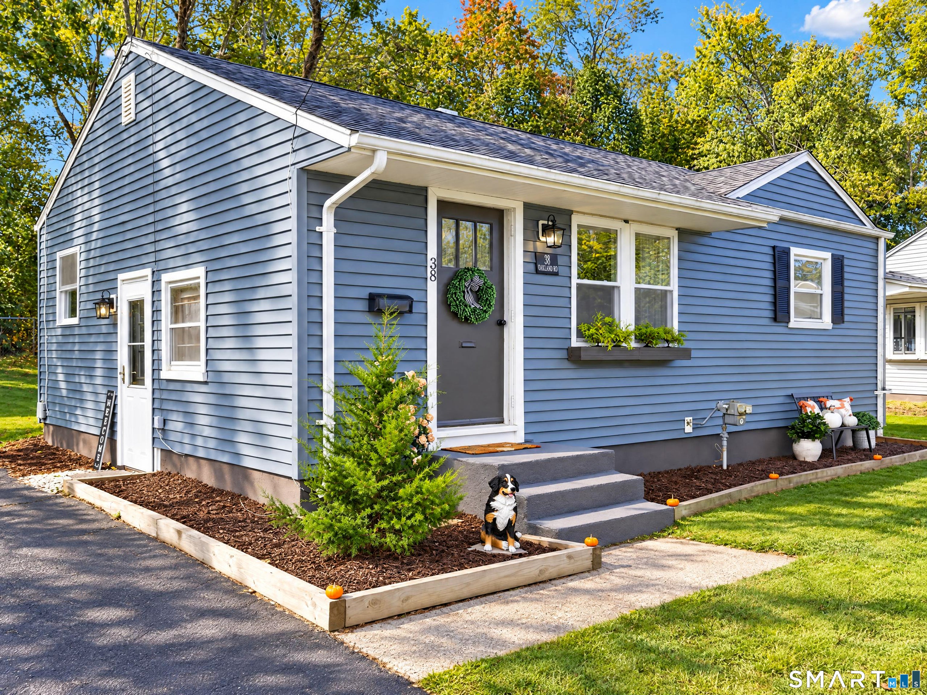 38 Great Plain Road