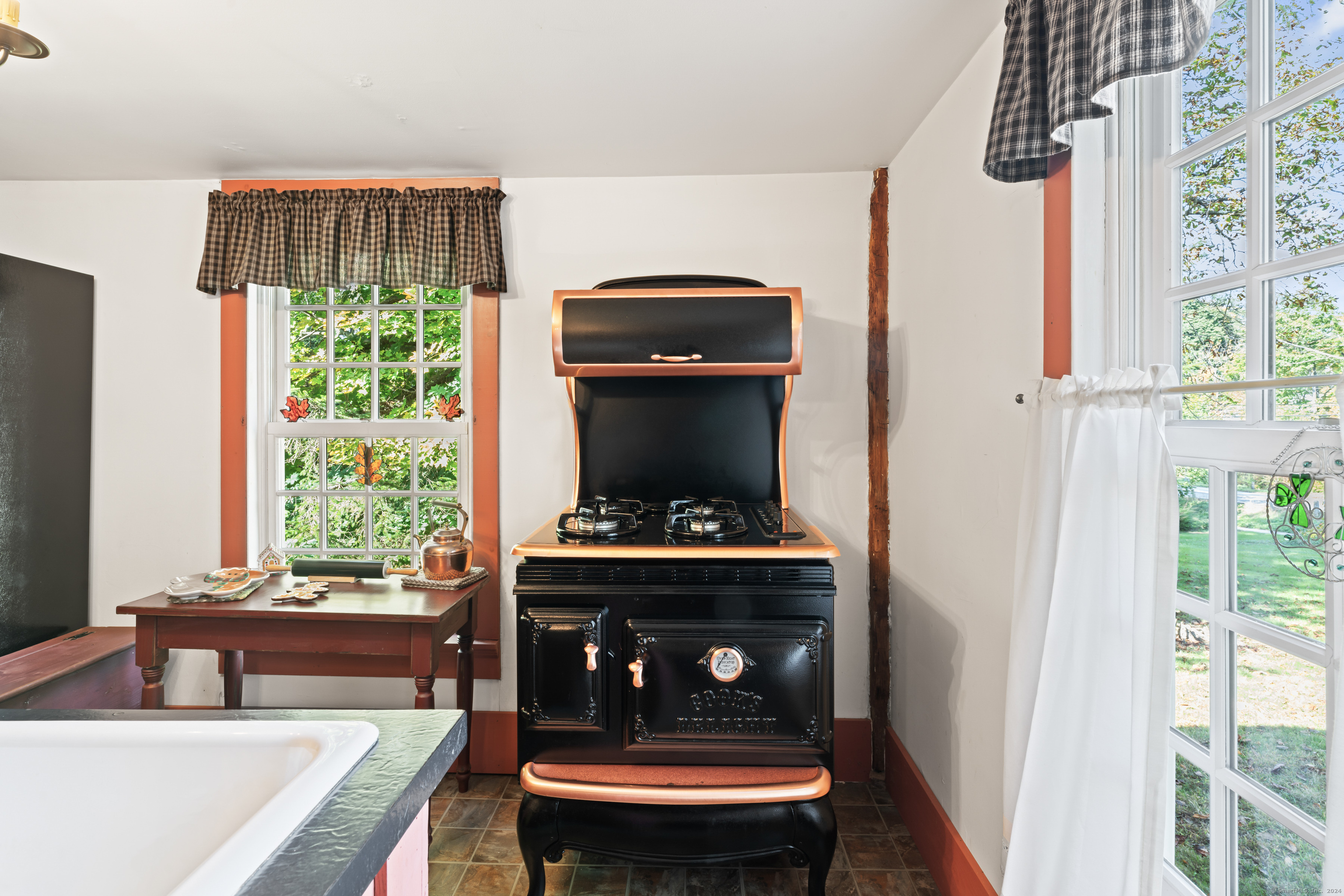 18 East Street, Bethlehem, Connecticut image 4