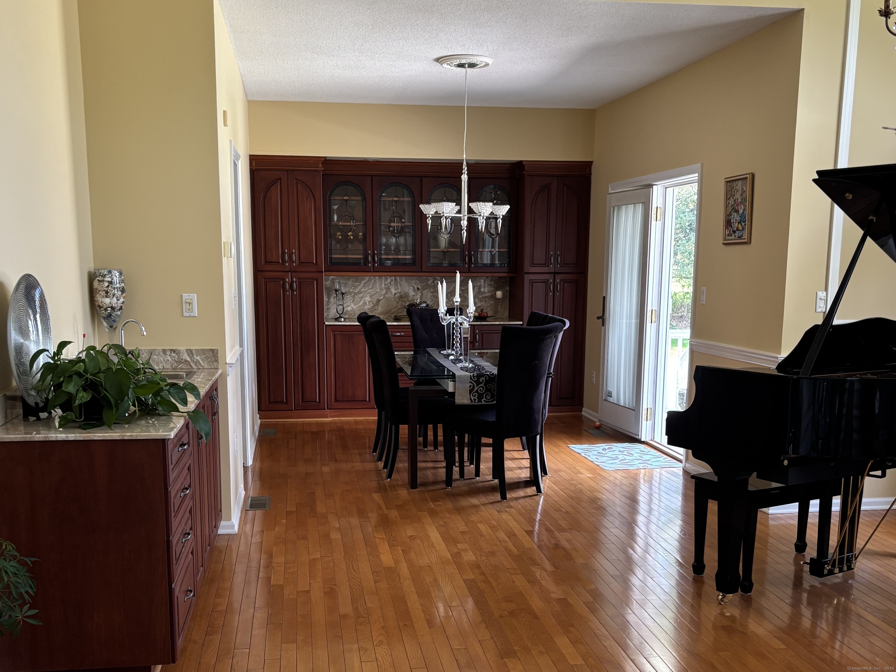 17 Bunker Hill Road, Woodbridge, Connecticut image 10