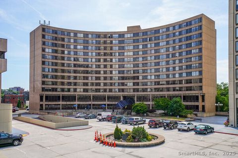 Photo of 100 Wells Street #R802, Hartford, CT 06103 (MLS # 24135092)