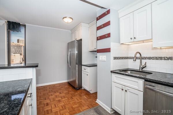 100 Wells Street R802