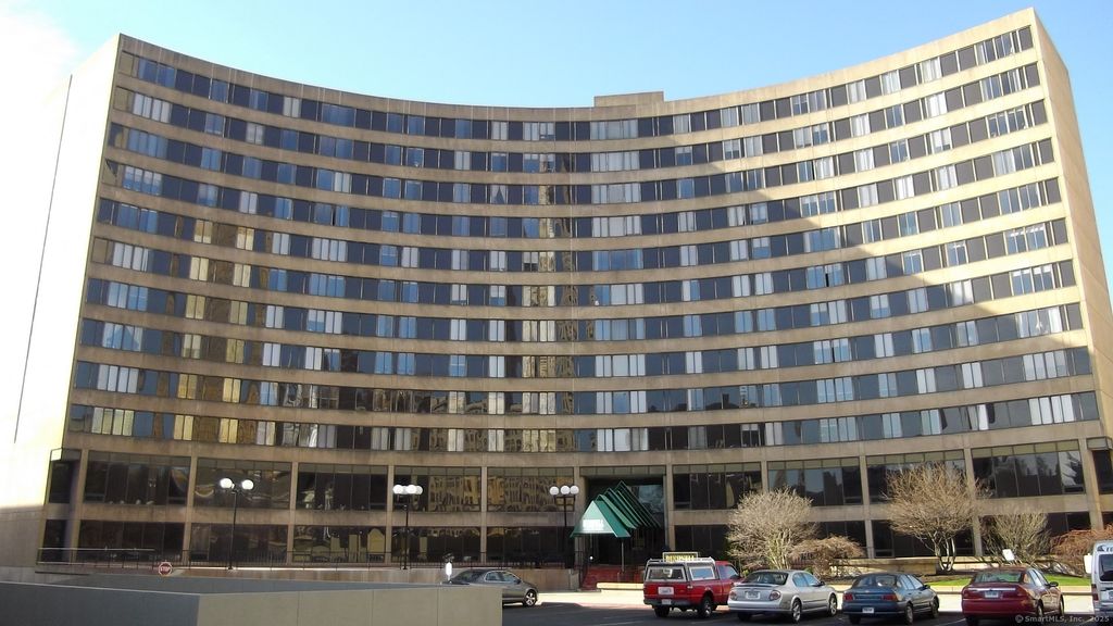 Photo of 100 Wells Street #R802, Hartford, CT 06103 (MLS # 24135092)