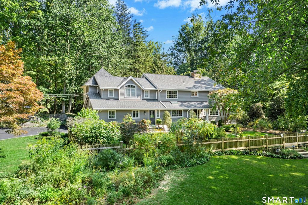 Photo of 15 Queens Lane, Darien, CT 06820 (MLS # 24162662)