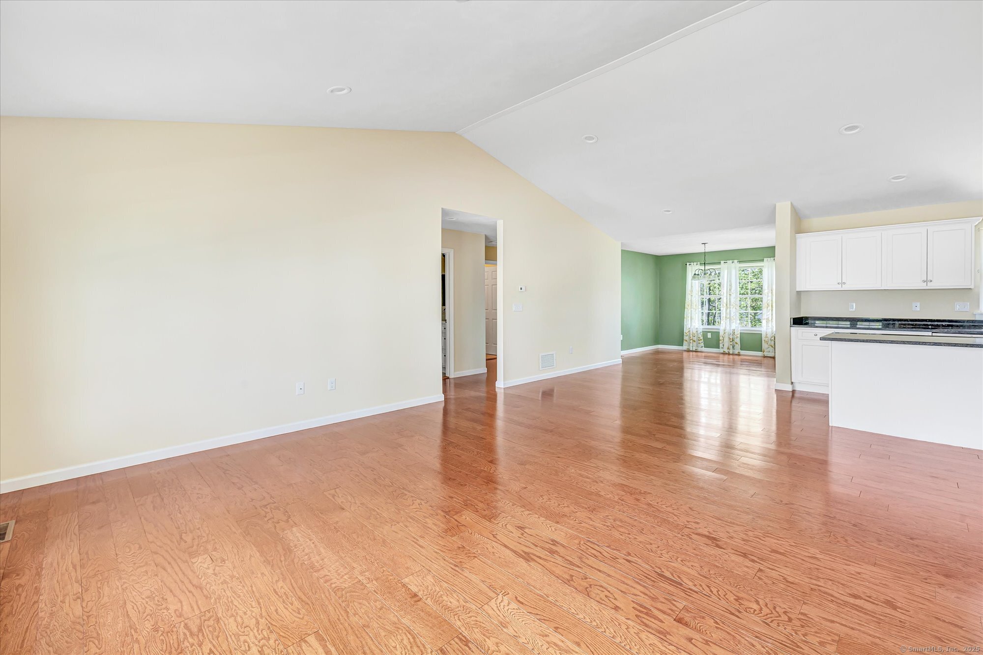22 Pear Tree Drive, Naugatuck, Connecticut image 9