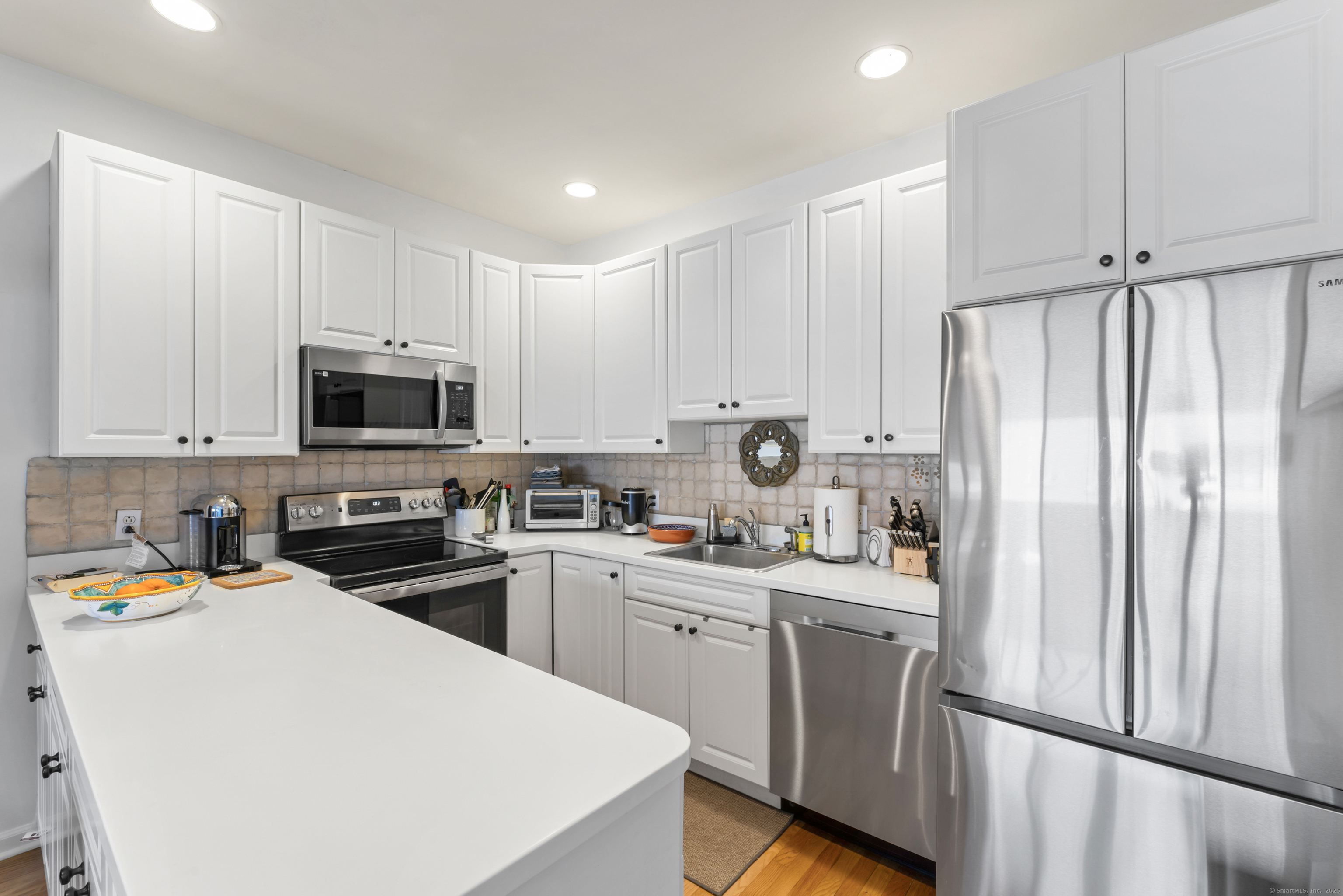 2435 Bedford Street #21BB, Stamford, Connecticut image 12