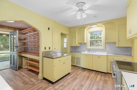 Tiny photo for 10 Vista Terrace, New Haven, CT 06515 (MLS # 24209415)