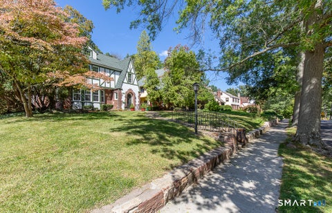 Tiny photo for 10 Vista Terrace, New Haven, CT 06515 (MLS # 24209415)