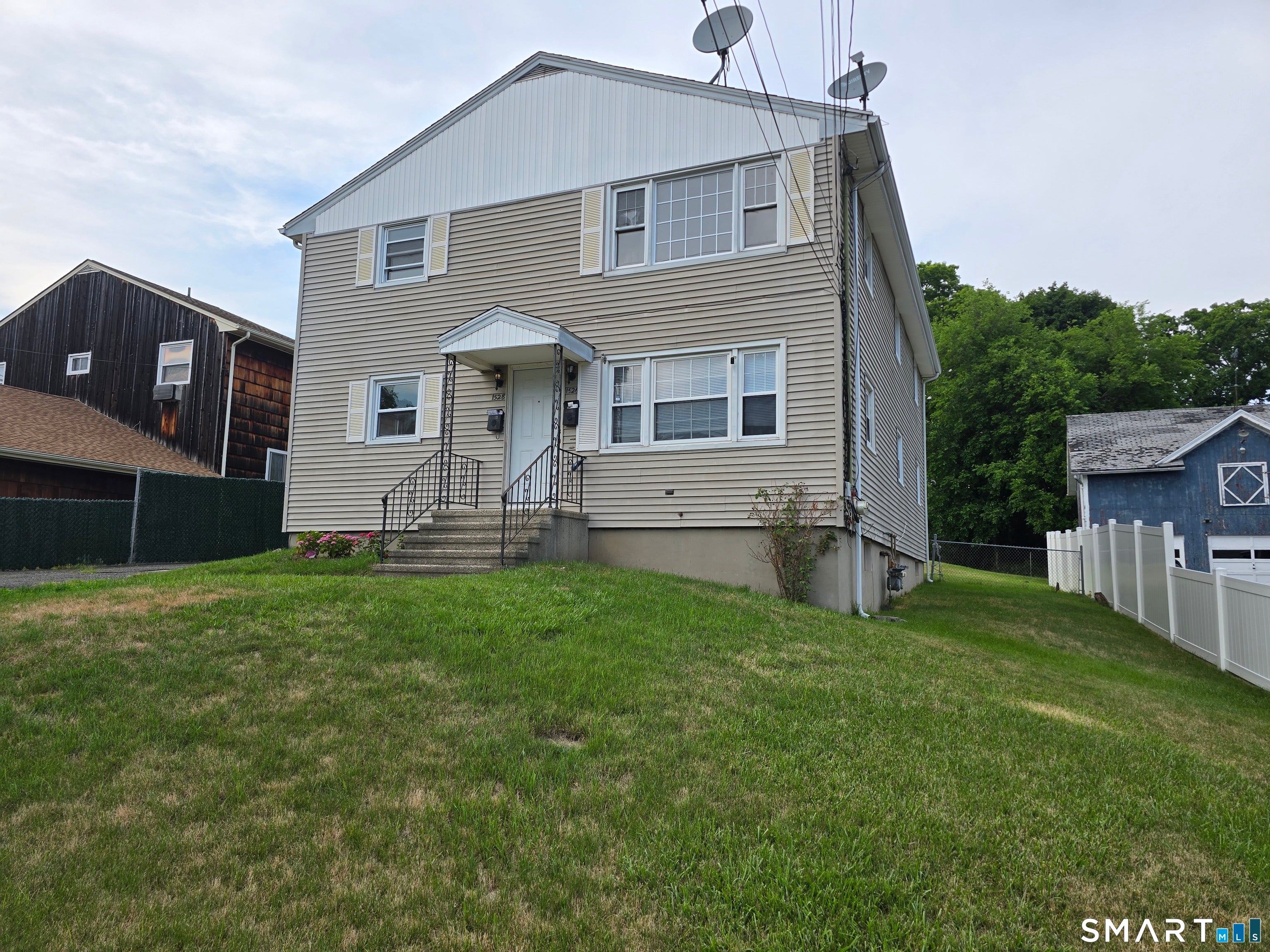1526 West Broad Street