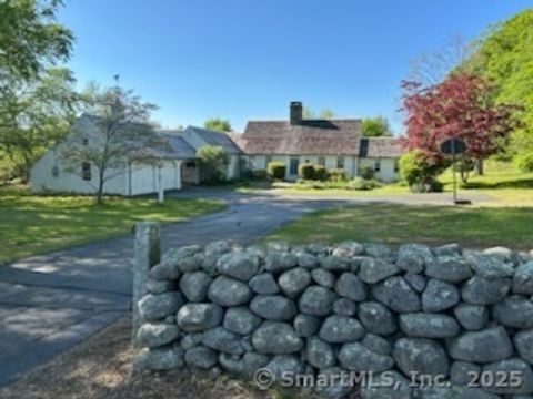 23 Edgerton Street East Hampton CT 06424