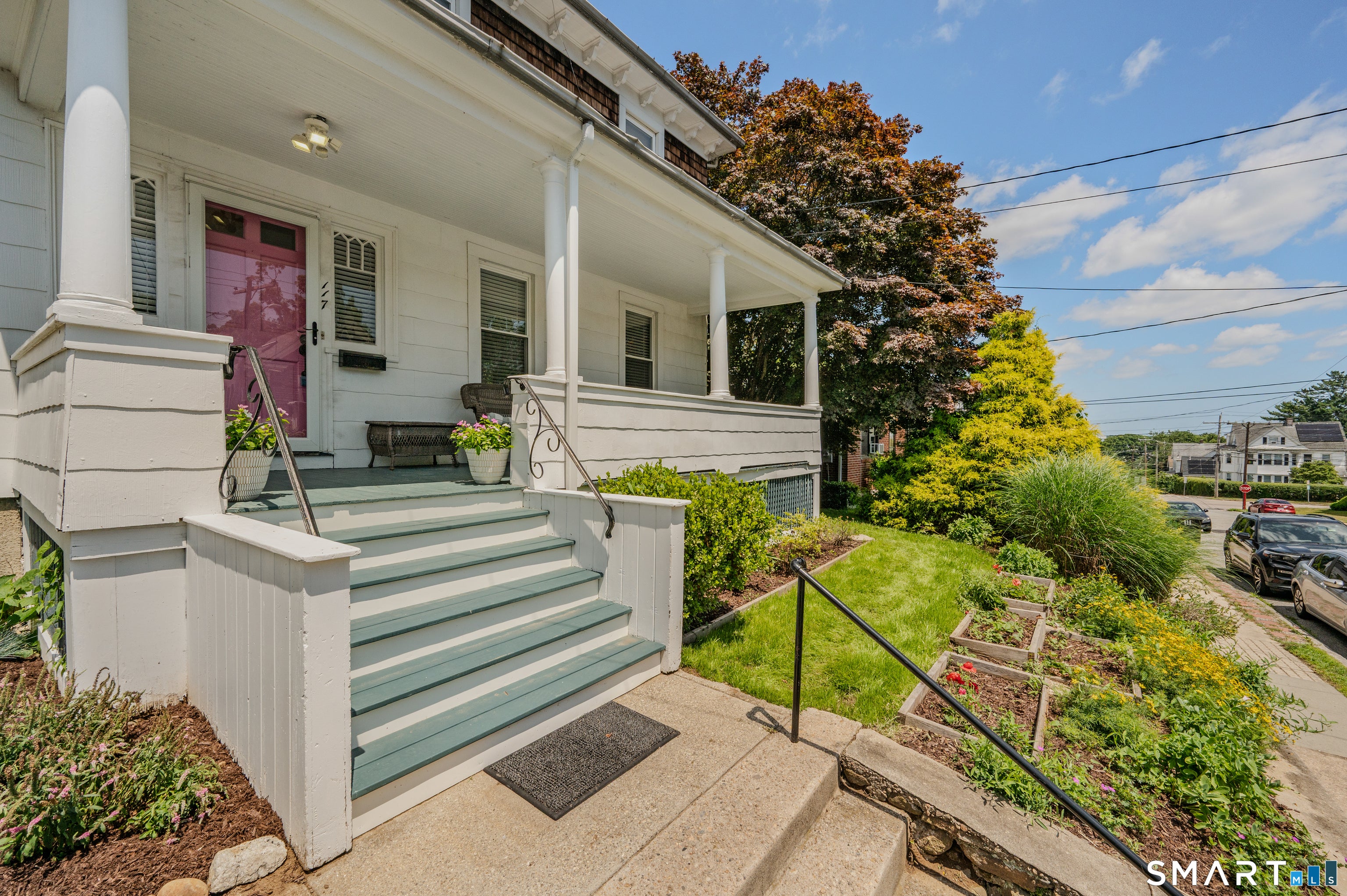 117 Blydenburg Avenue