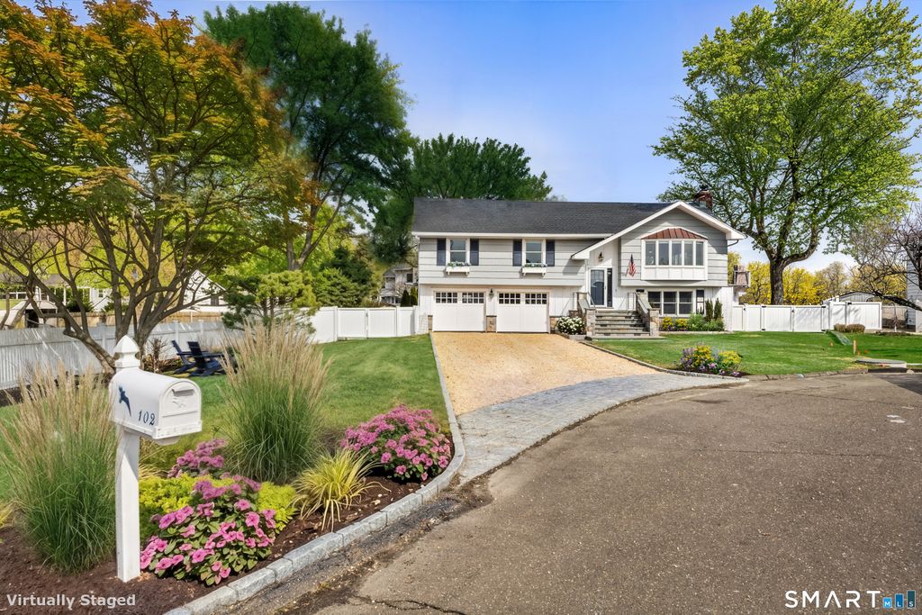 Photo of 102 Soundview Drive, Stamford, CT 06902 (MLS # 24163171)