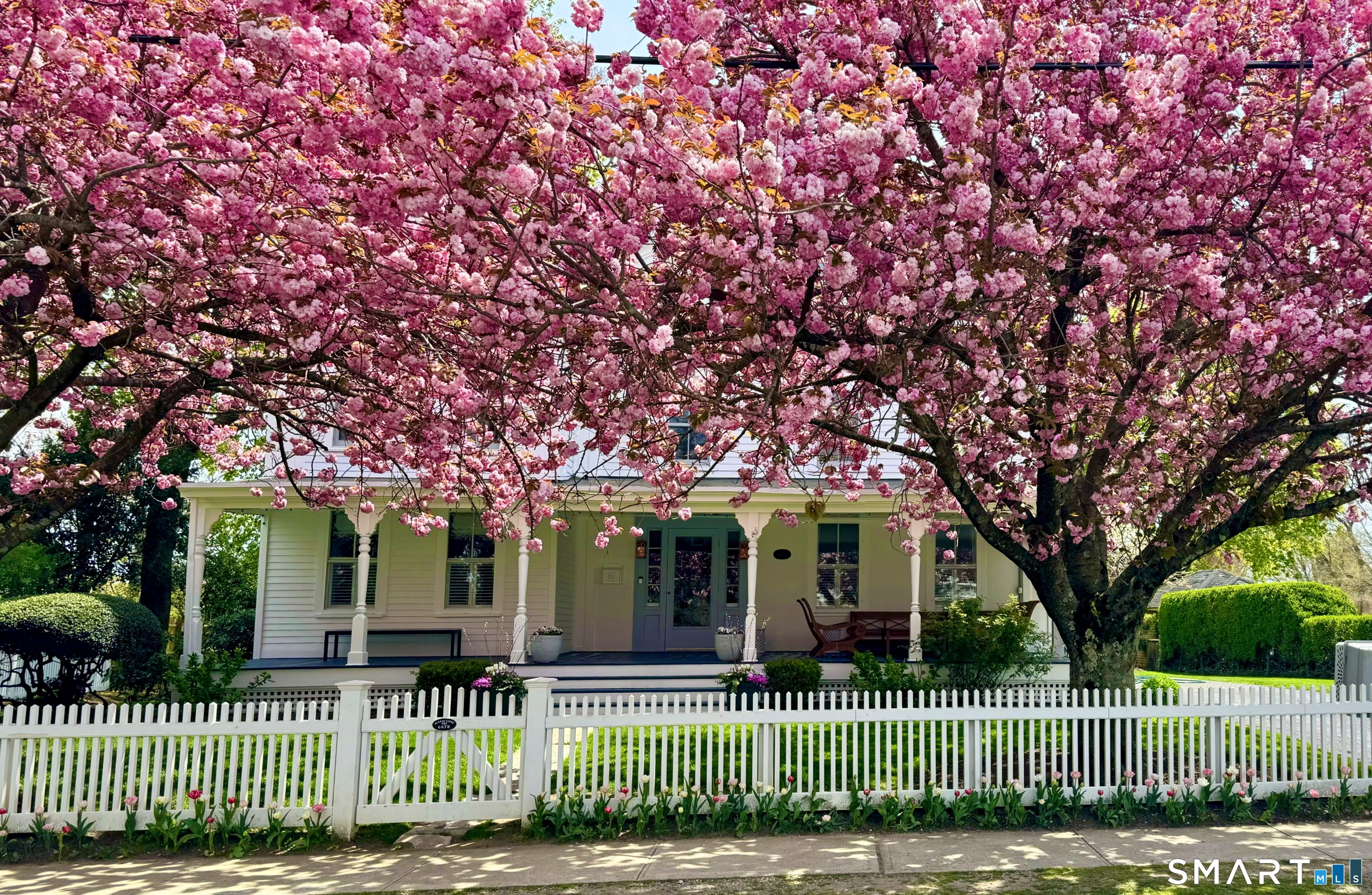 215 Old Post Road