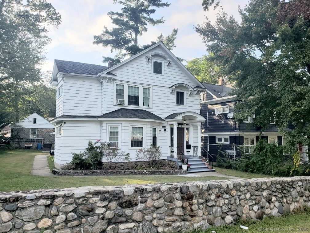 332 Robbins Street