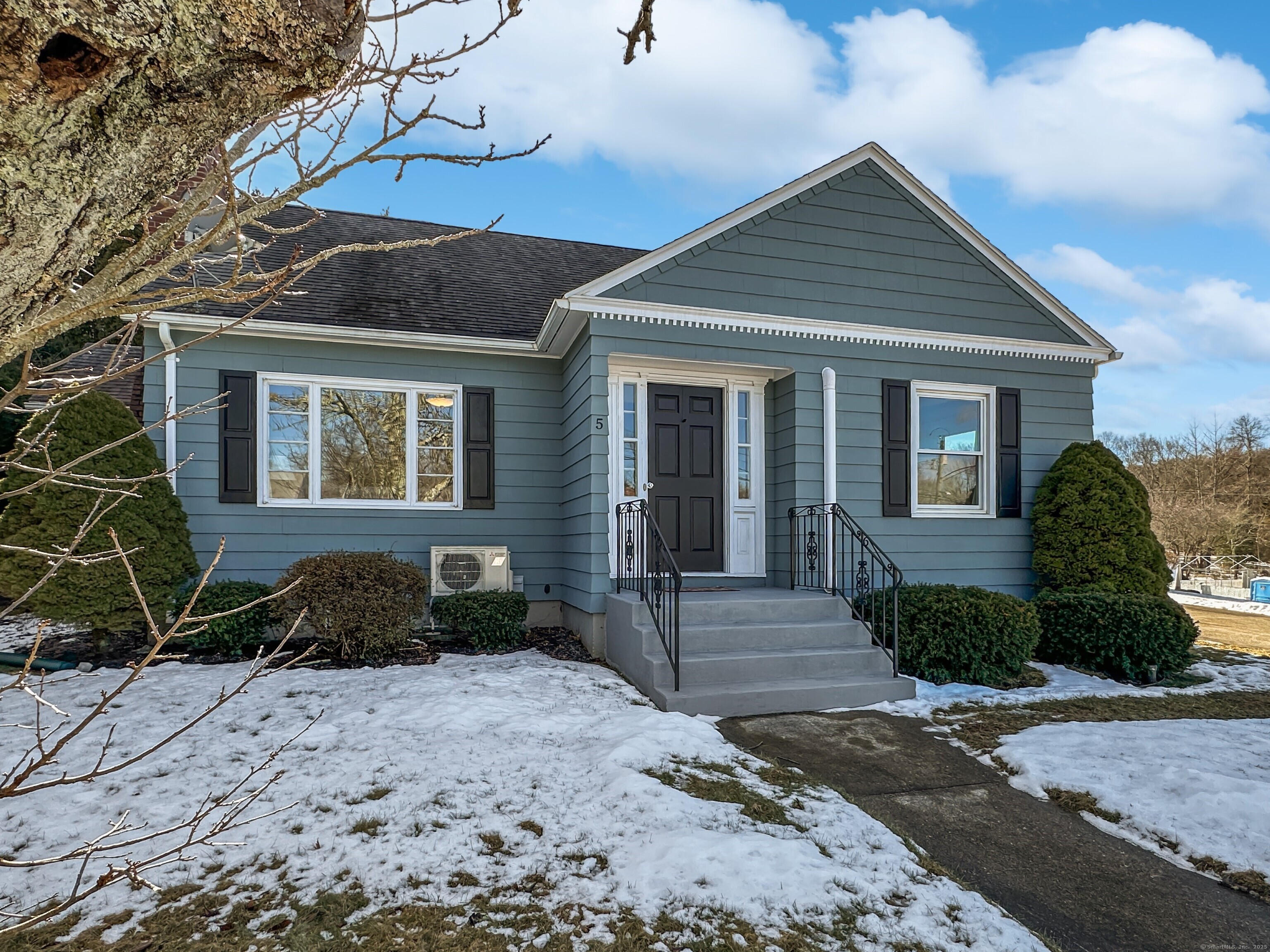 5 Senkow Drive, Waterford, Connecticut image 5