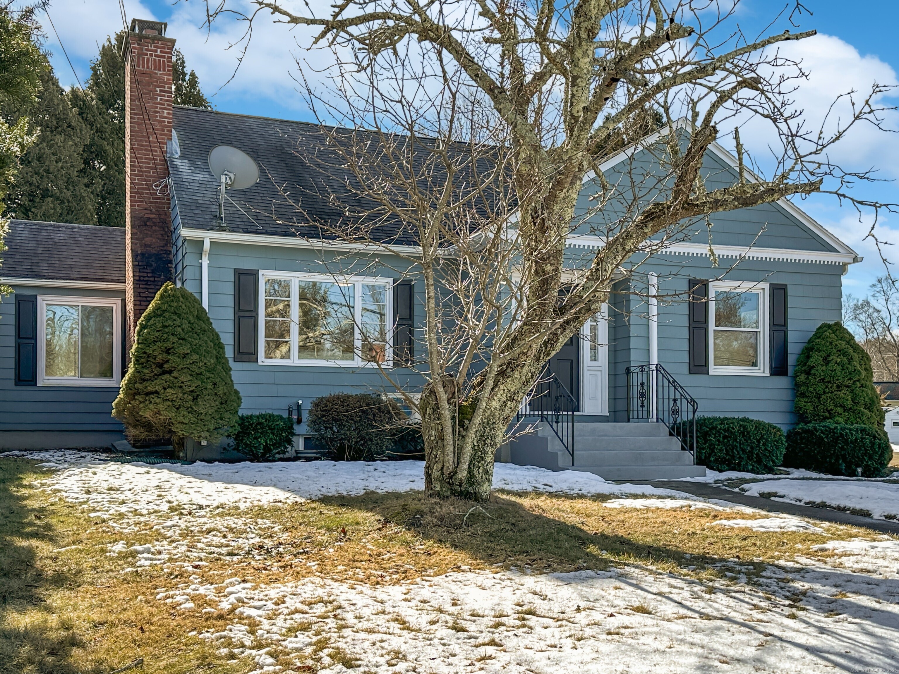 5 Senkow Drive, Waterford, Connecticut image 4